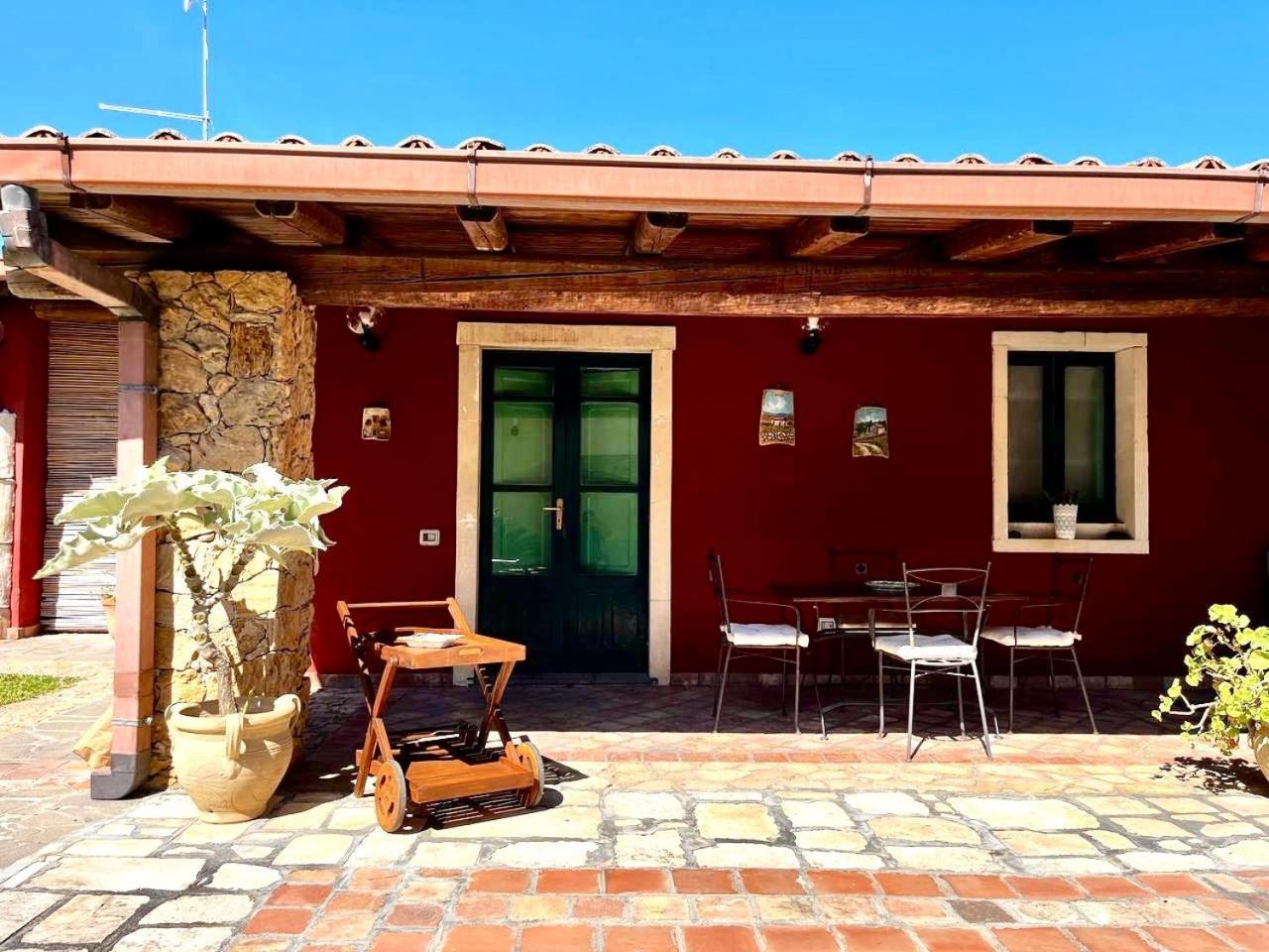 Case Di Loco Castro Agnone Bagni Exterior photo